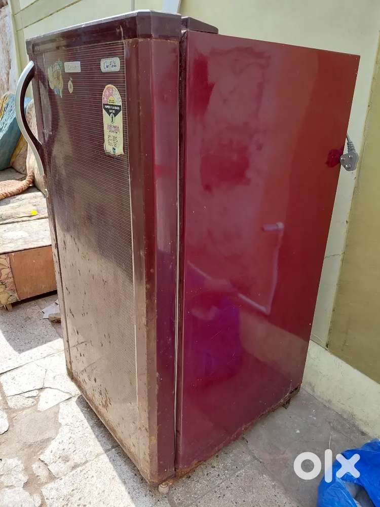 single door fridge