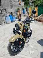 Royal enfield classic signals 350 september 2023 model