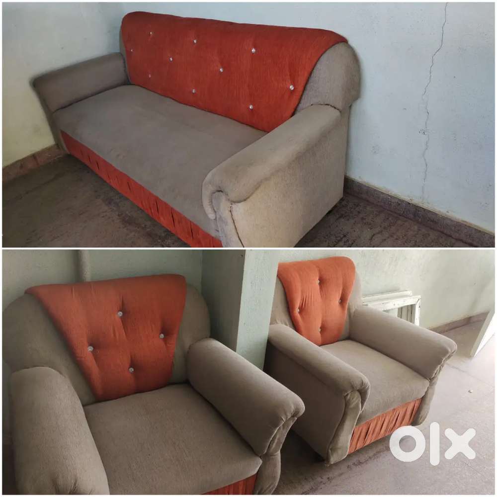 5-Seater Fabric Sofa in Excellent Condition