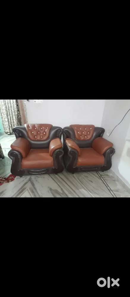 Urgent sell sofa set