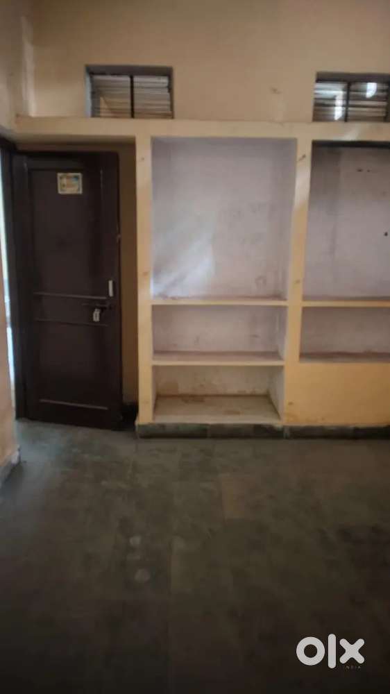 2BHK semi furnished home in city center near parks, vendors , school