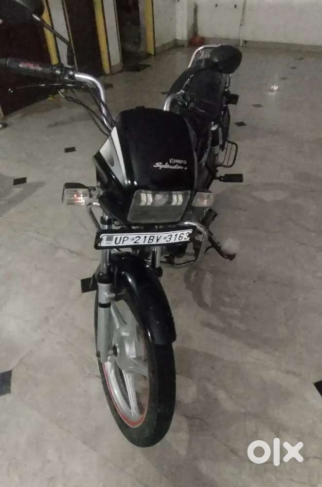 Good condition bike ek dam ok new leni hai es liye sell kar rahe hai