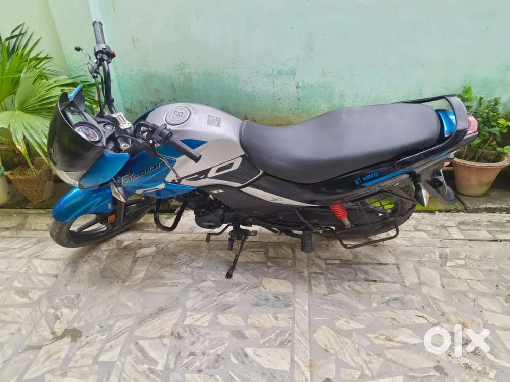 Passion Pro BS6 Silver and Blue Colour