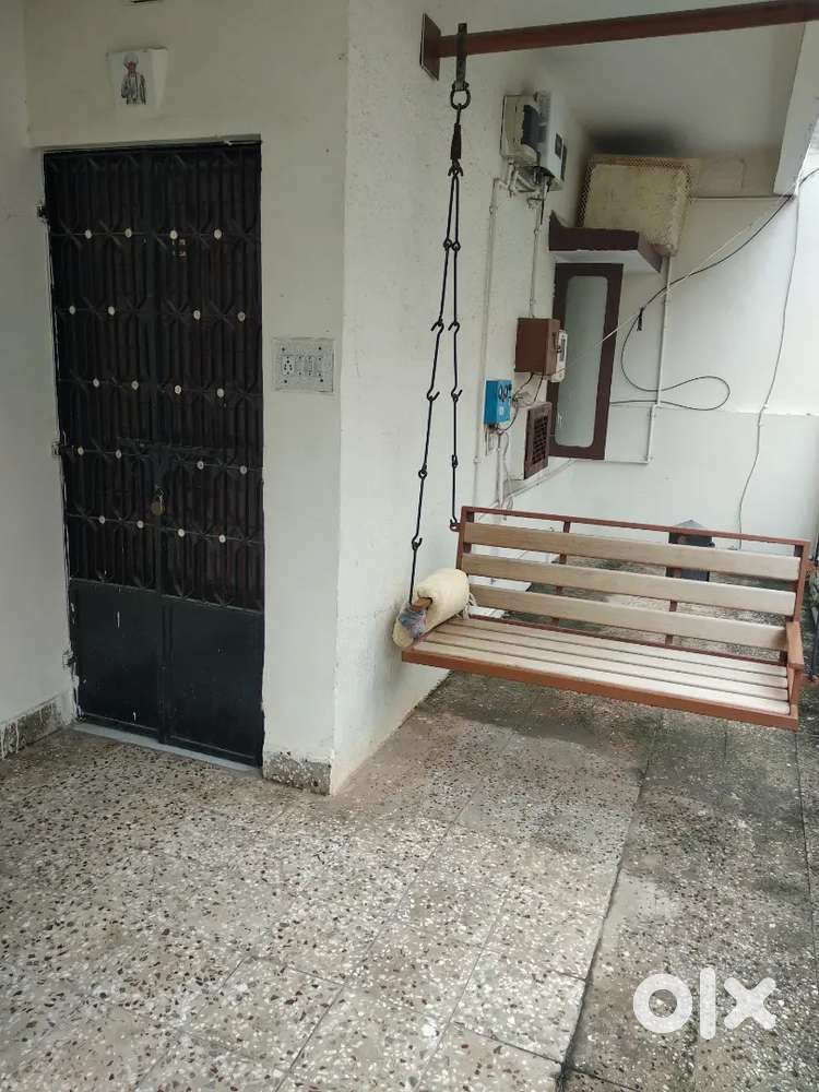 1 BHK @Old Padra Road.B/H Tube Company