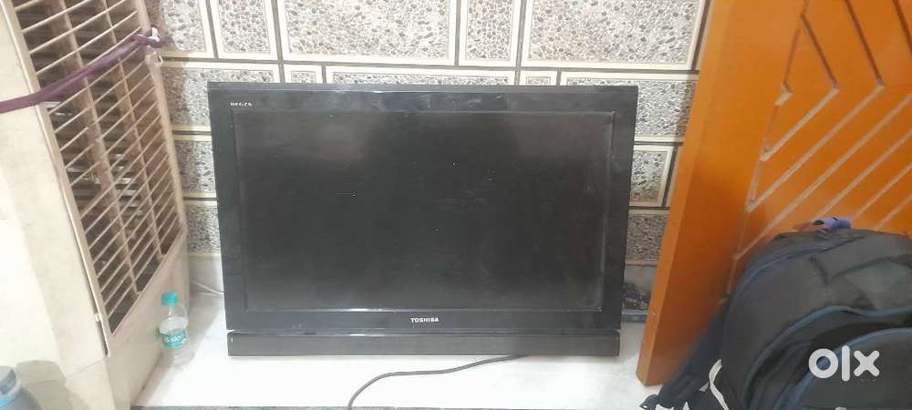 32 LCD TV sale Toshiba
