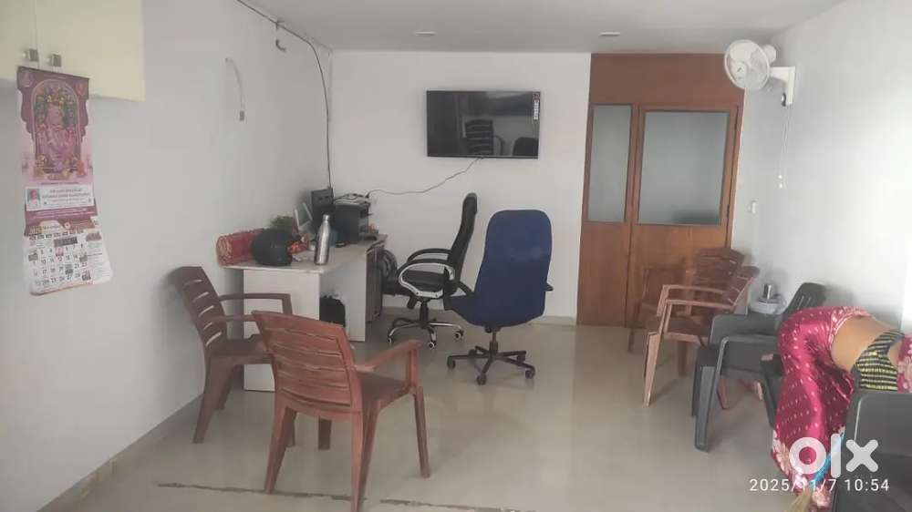 Shop 112 ugati corporate park nr gift city kudasan orent 9000 running