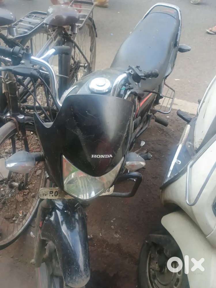 Cb shine optimex 2014 model november mahine ki second owner