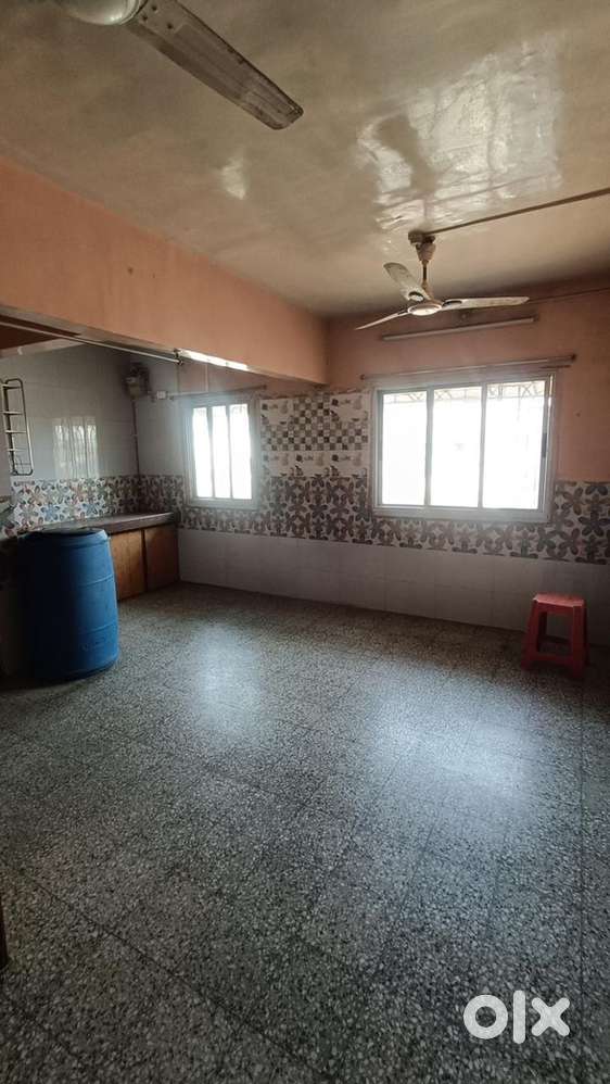 1Rk Unfurnished Flat Available On Rent Immediately Only Family Allowed