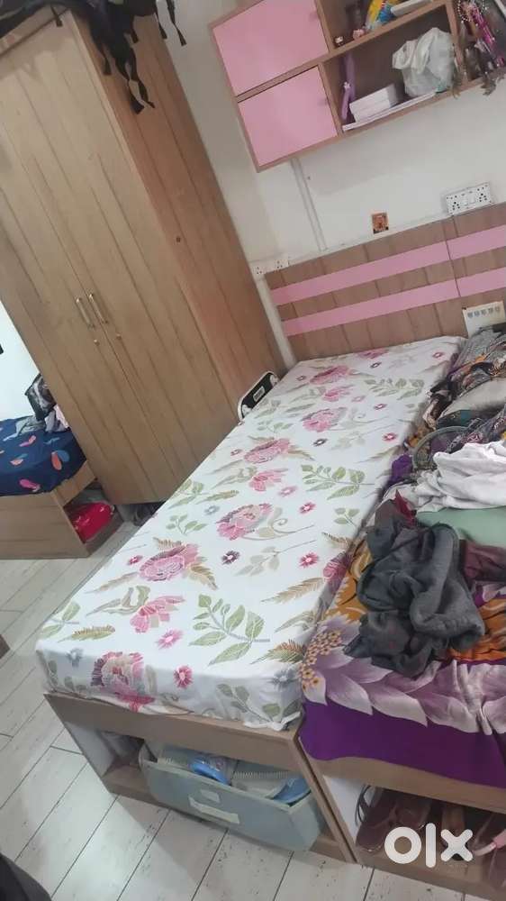 Female Warden for Ladies