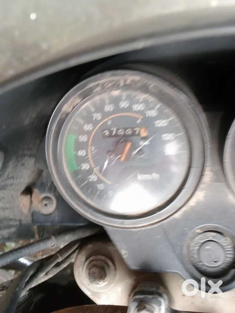 Km 37997 runing good condition