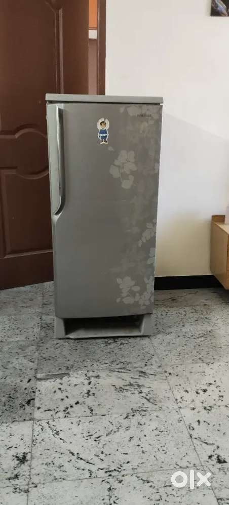 Good and working samsung fridge for sale