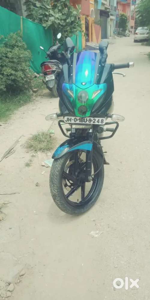 Pulsar 220 in mint condition