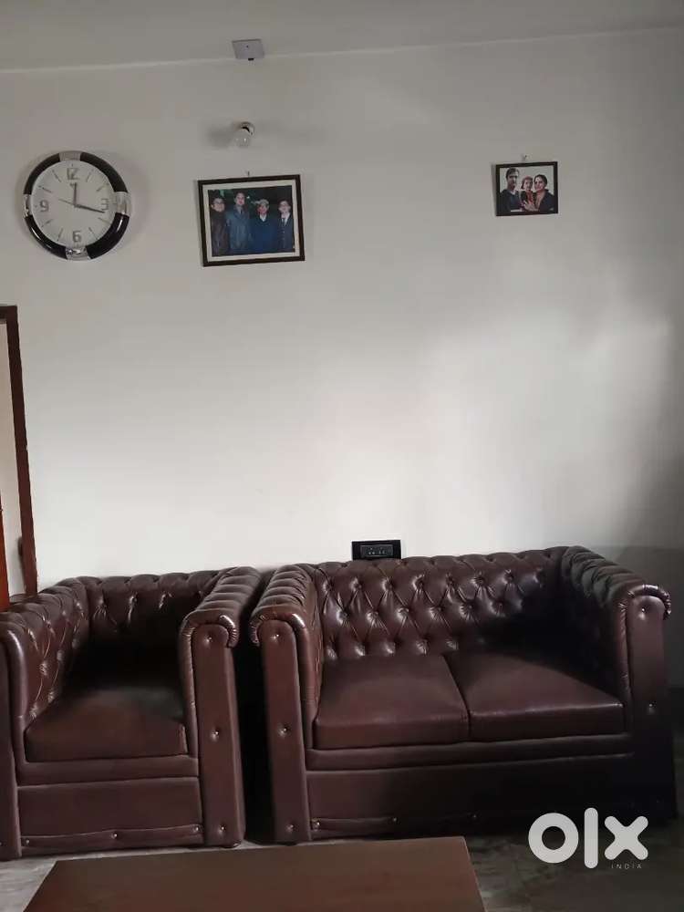 8Seater leatherette Sofa set