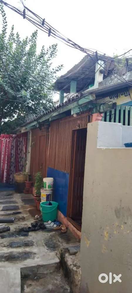 63sq.yard east face rents 7000 for sale in muthyalampadu.