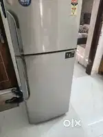 Refrigerator Samsung 255 ltrs model 2011