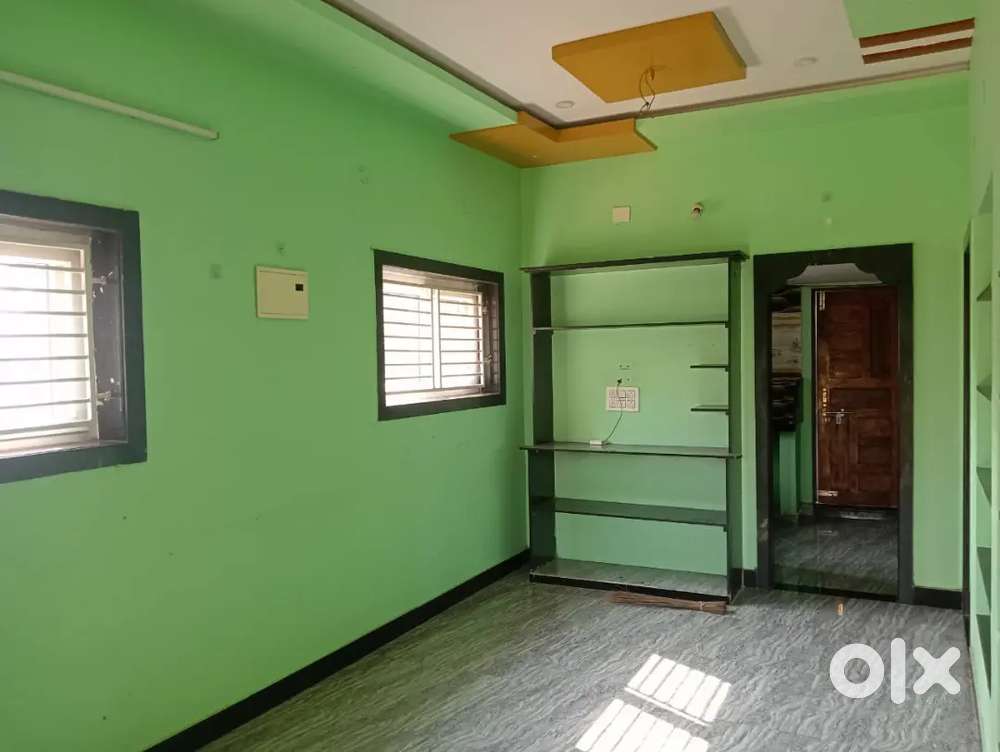 2BHK for family available in Santosh Nagar, Vakalapudi