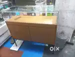 Display counter 5ft high 2by2 breath other one 4feet massive condition