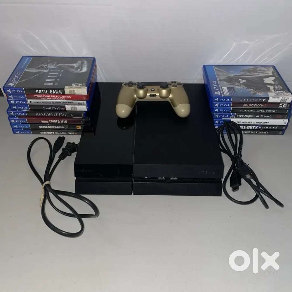 Sony PlayStation 4 PS4 1TB CUH-1115A Game Console Black Controller