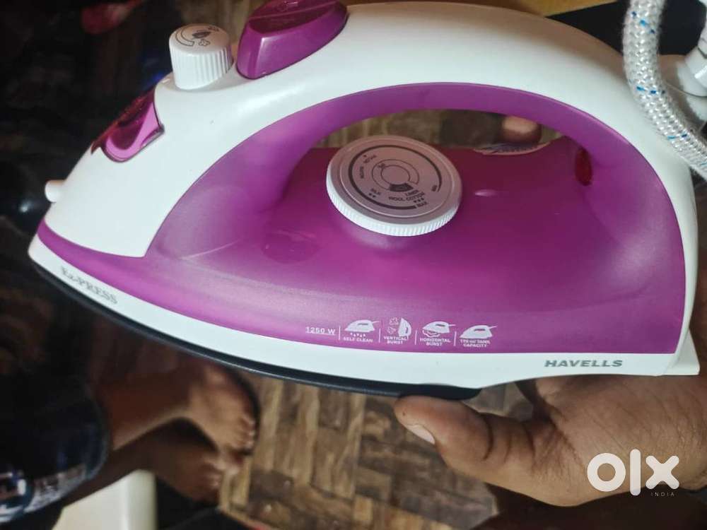 HAVELLS Ez-PRESS 1250 Watts Steam Iron with Self Cleaning Function 125