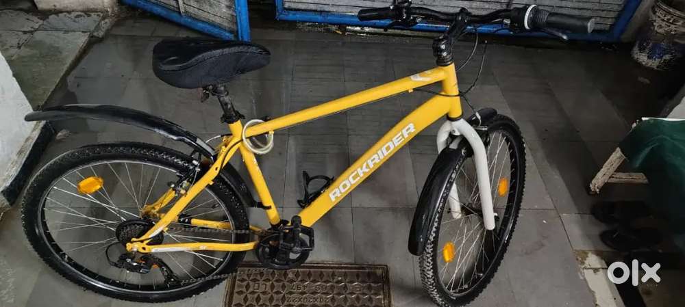 Rock rider ST yellow gear cycle, great condition, three years old.