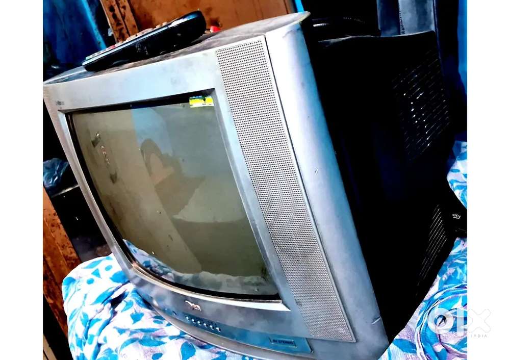 LG Cinemax Dlx 14 inch colour television
