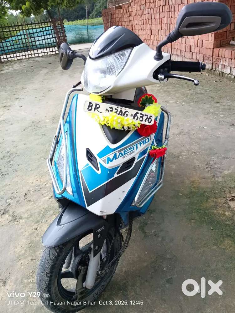 One handed , no scratch , 1st owner, only 18500 km walk,