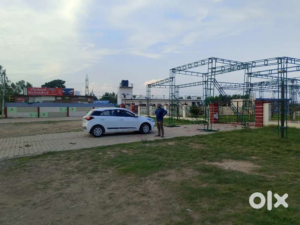 Mullana university k pass on road pr, bhot hi achi size ka plot h 72*2