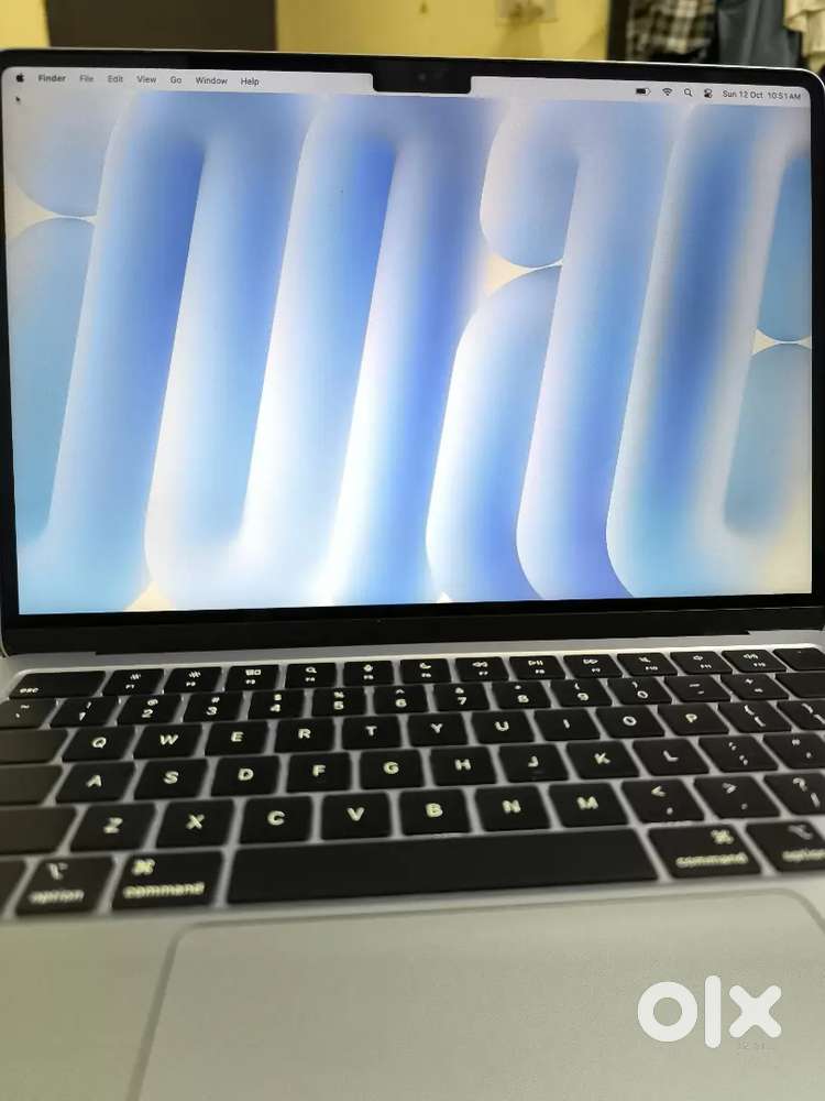 Macbook air m4 laptop (16/512) 1 day old