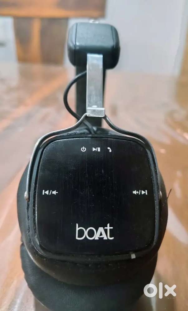 Boat Rockerz 600 Headphones