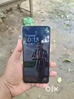 6 month old phone selling coz about to swight to a higher version