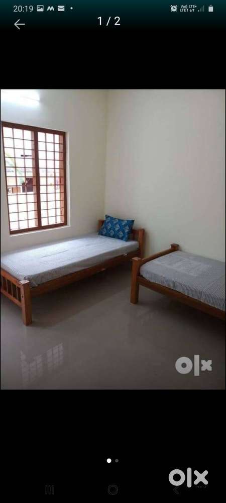 Single room for rent with attached bathroom for gents