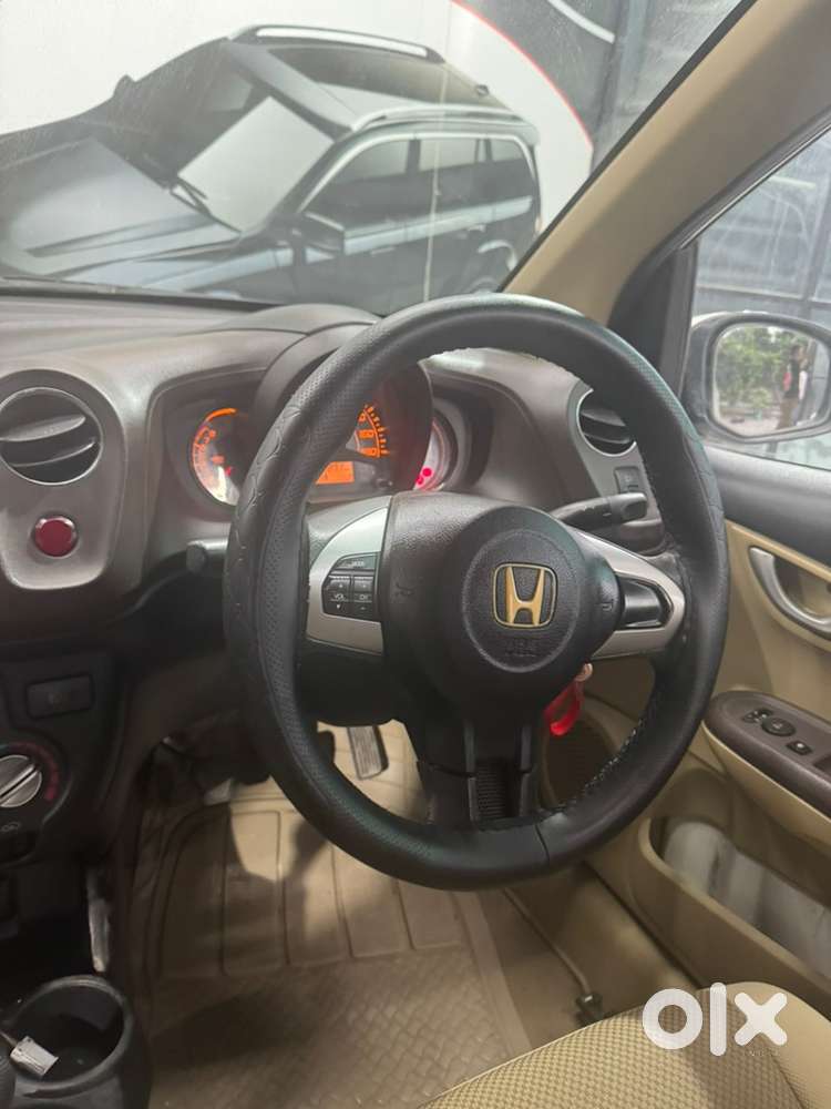 Honda Brio 2012