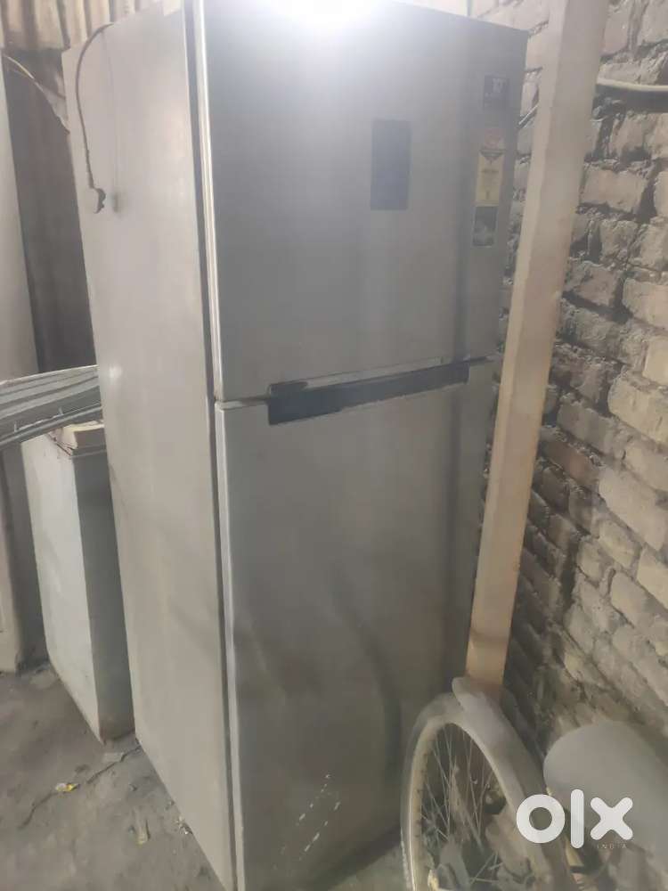 Samsung fridge 322 litter only 8500 rs chalu che but cooling problem