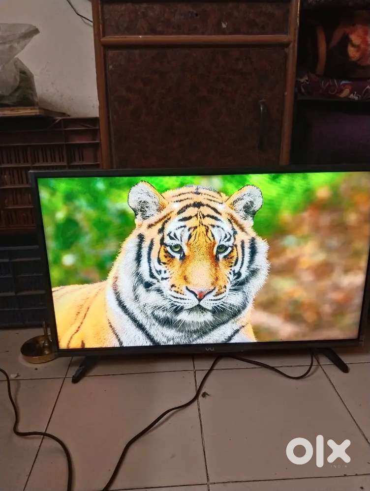 Vu 32 inch smart android LED tv model no 32ga