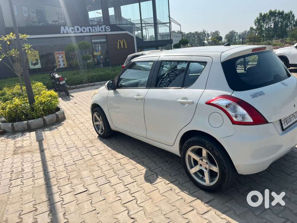 Maruti Suzuki Swift 2017 Diesel 85000 Km Driven