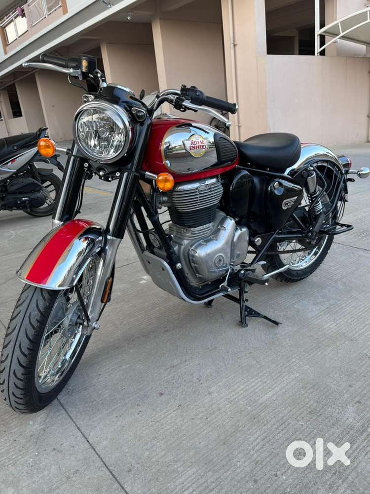 Royal Enfield Classic Reborn Chrome Red 2024