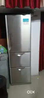 HITACHI 3 DOOR REFRIGERATOR