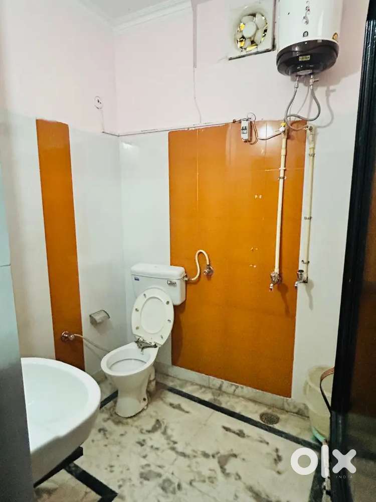 Pg for boys near sector 58 59 74 75 Phase 1 3 5 7 8