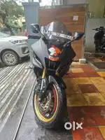 YAMAHA R15 V4