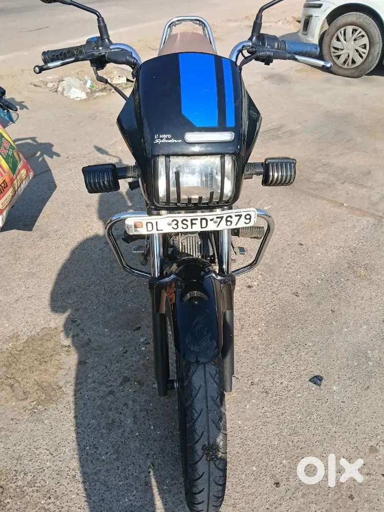 Splender plus xtect blue and black colors