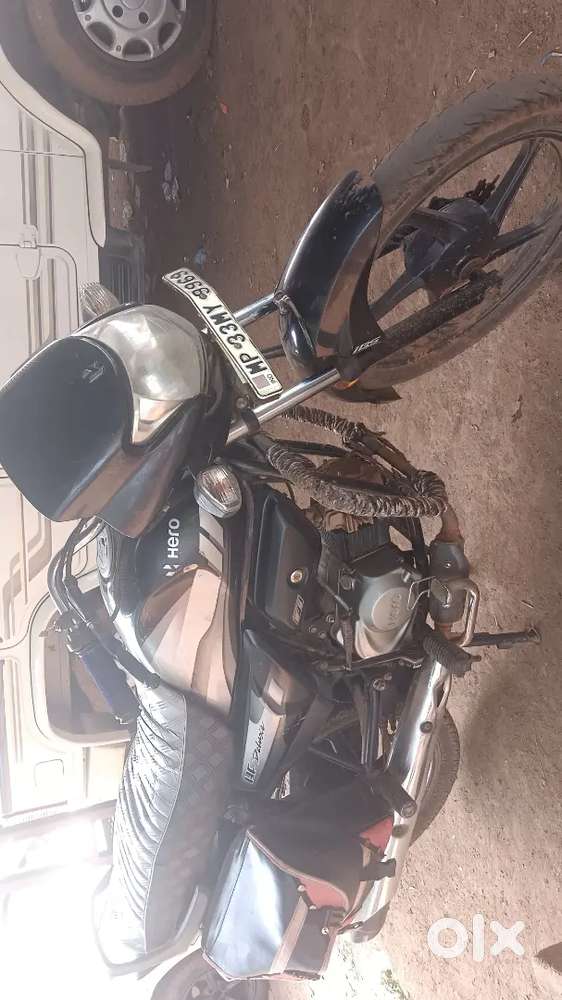 गाड़ी में कोई कमी नहीं है. मुझे पल्सर गाड़ी लेना है इसीलिए बेच रहा हूं