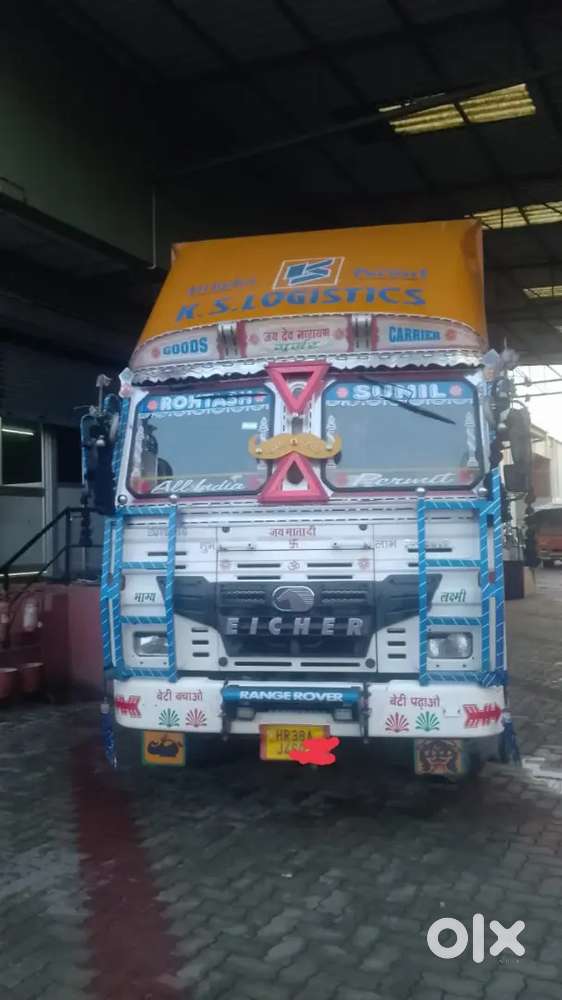 Urgent sell karna hai finance hai truck pe 2450000ke kist bakya hai