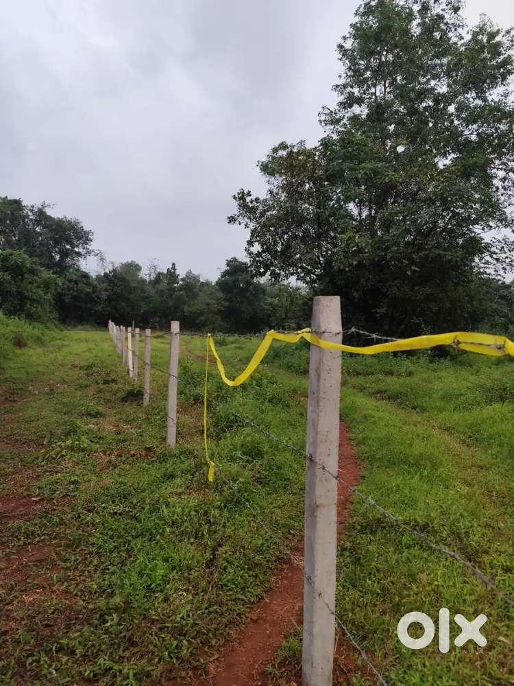 FULLY FENCED FARMHOUSE PROPERTY FOR SALE, AREA 1026SQMTS, @₹1299/SQMTS