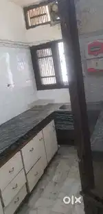 Corner ground floor 3 room lig flat sale 41,40 Sec chd nice location