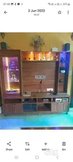 T.V/t.v cabinet