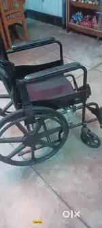 Foldable wheel chair with good condition