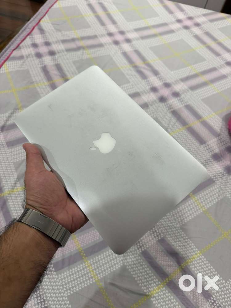 Macbook Air 11.6 inches