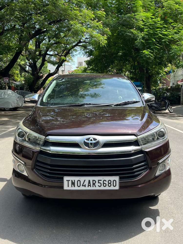 Toyota Innova Crysta 2.4 V, 2016, Diesel