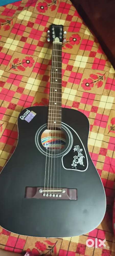 Givson acoustic guitar