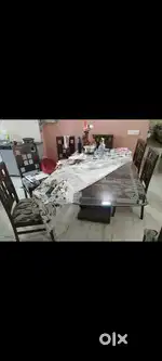 6 seater dinning table with glass top